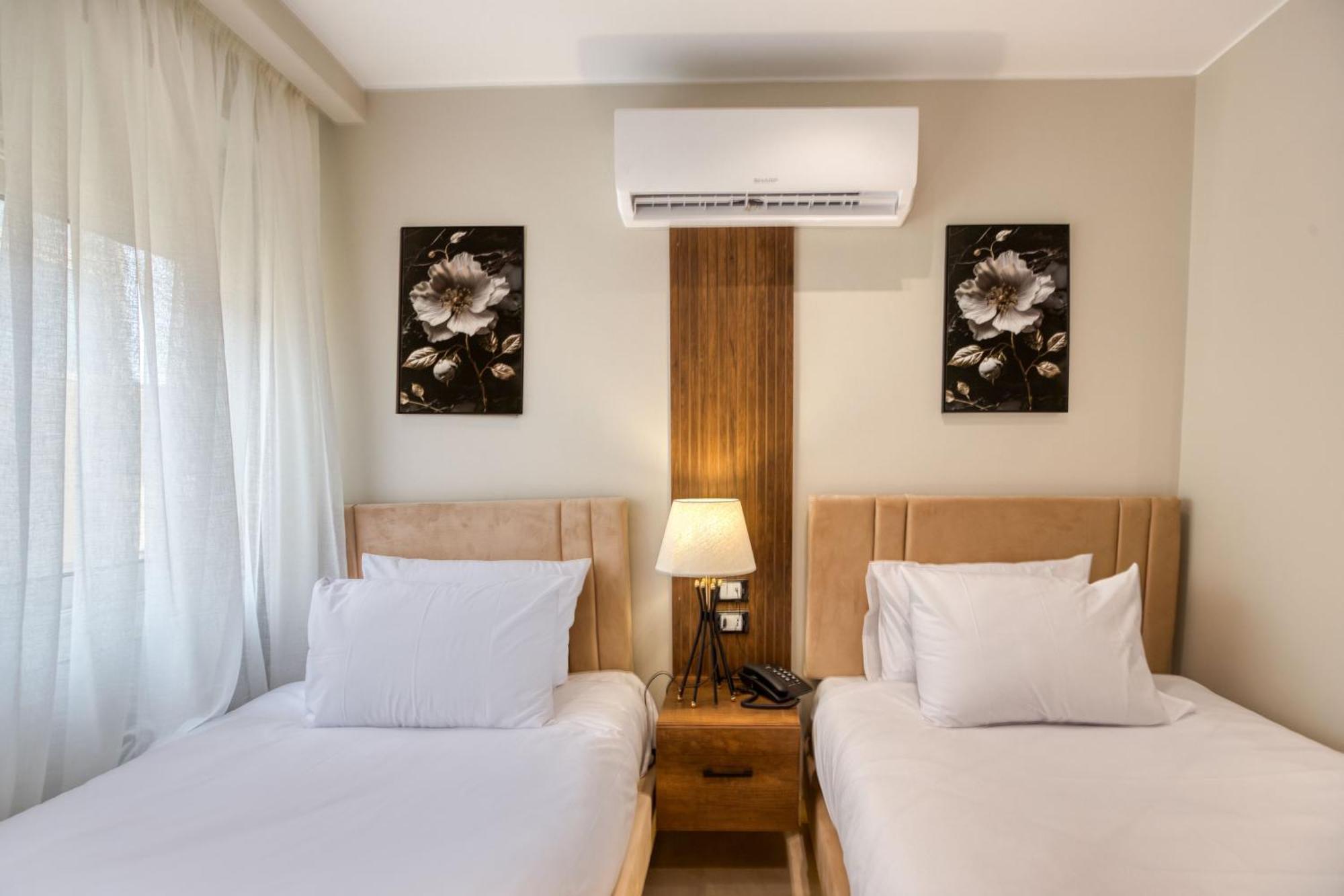 Gaia Pyramids Hotel Kafret el-Gabal Eksteriør bilde