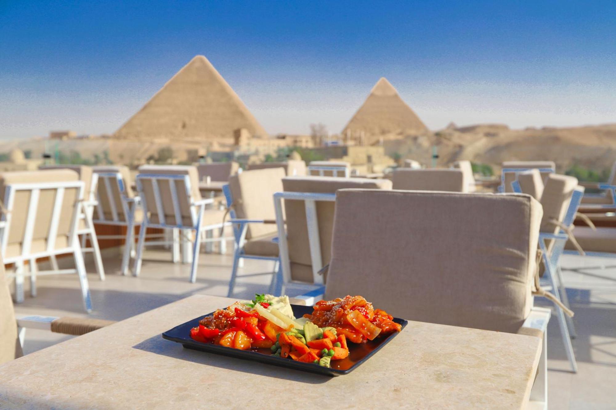 Gaia Pyramids Hotel Kafret el-Gabal Eksteriør bilde