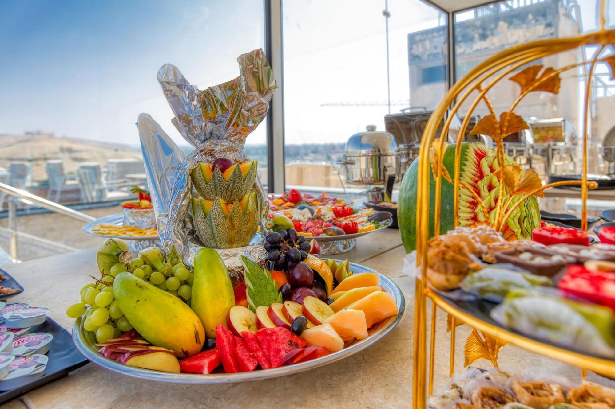 Gaia Pyramids Hotel Kafret el-Gabal Eksteriør bilde