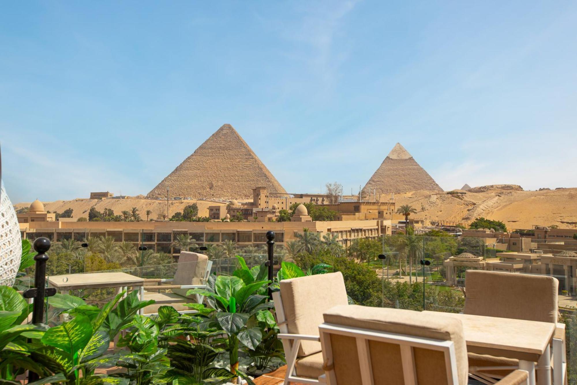 Gaia Pyramids Hotel Kafret el-Gabal Eksteriør bilde