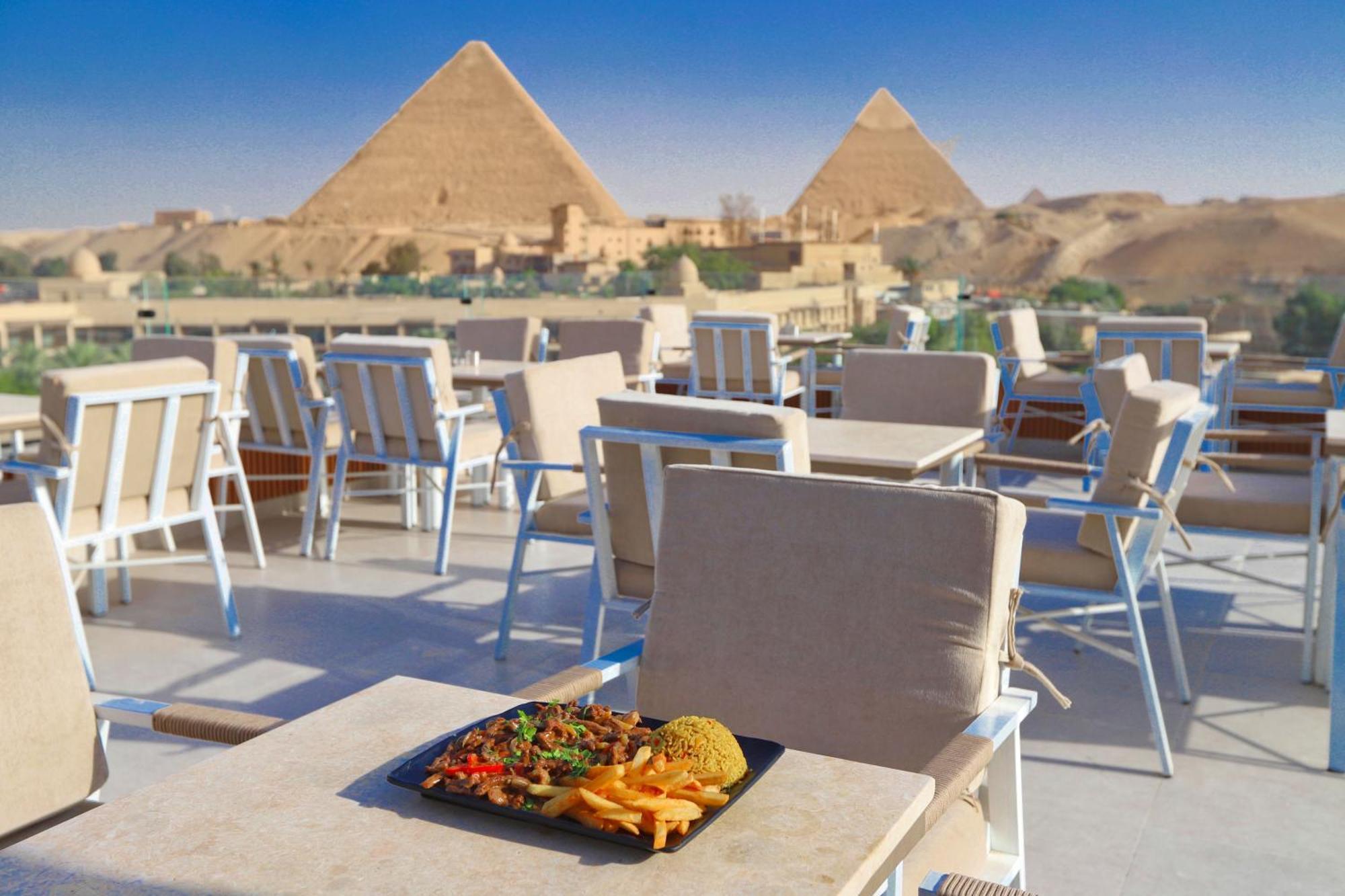 Gaia Pyramids Hotel Kafret el-Gabal Eksteriør bilde