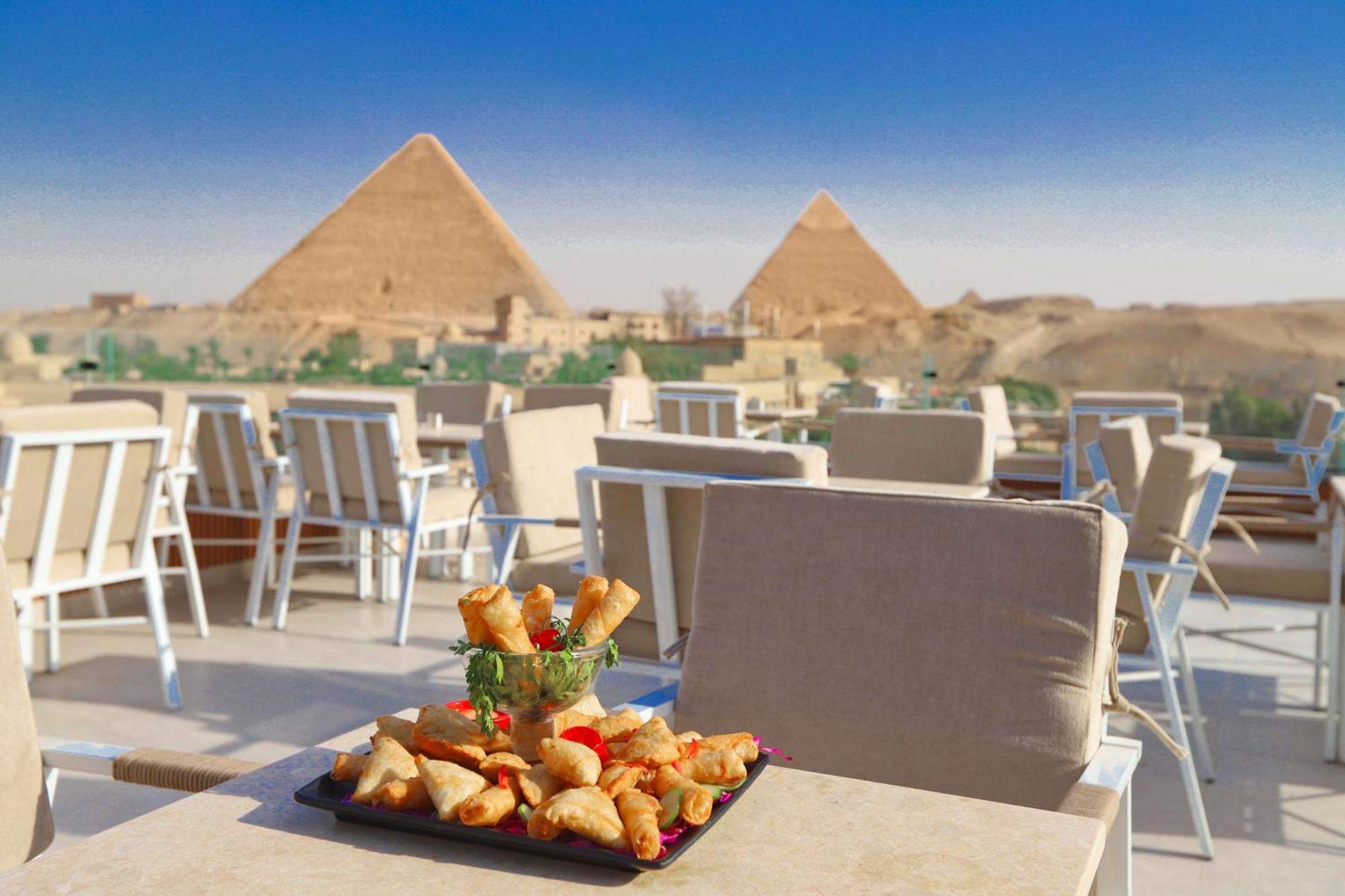 Gaia Pyramids Hotel Kafret el-Gabal Eksteriør bilde