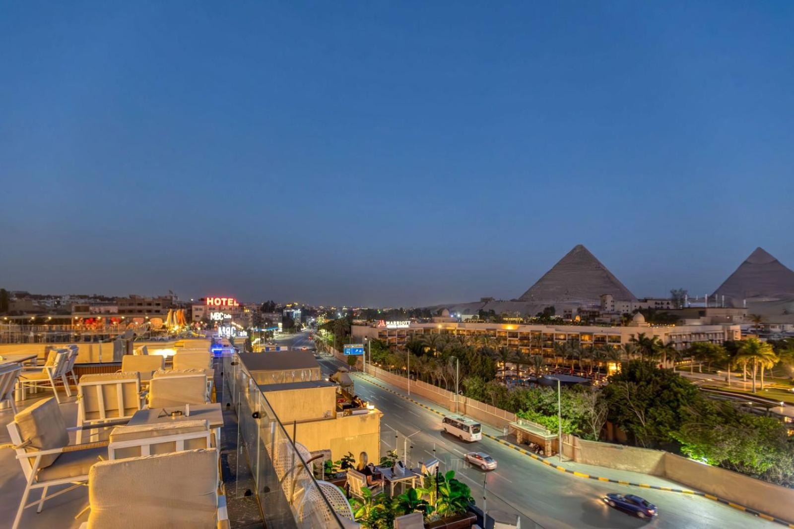 Gaia Pyramids Hotel Kafret el-Gabal Eksteriør bilde