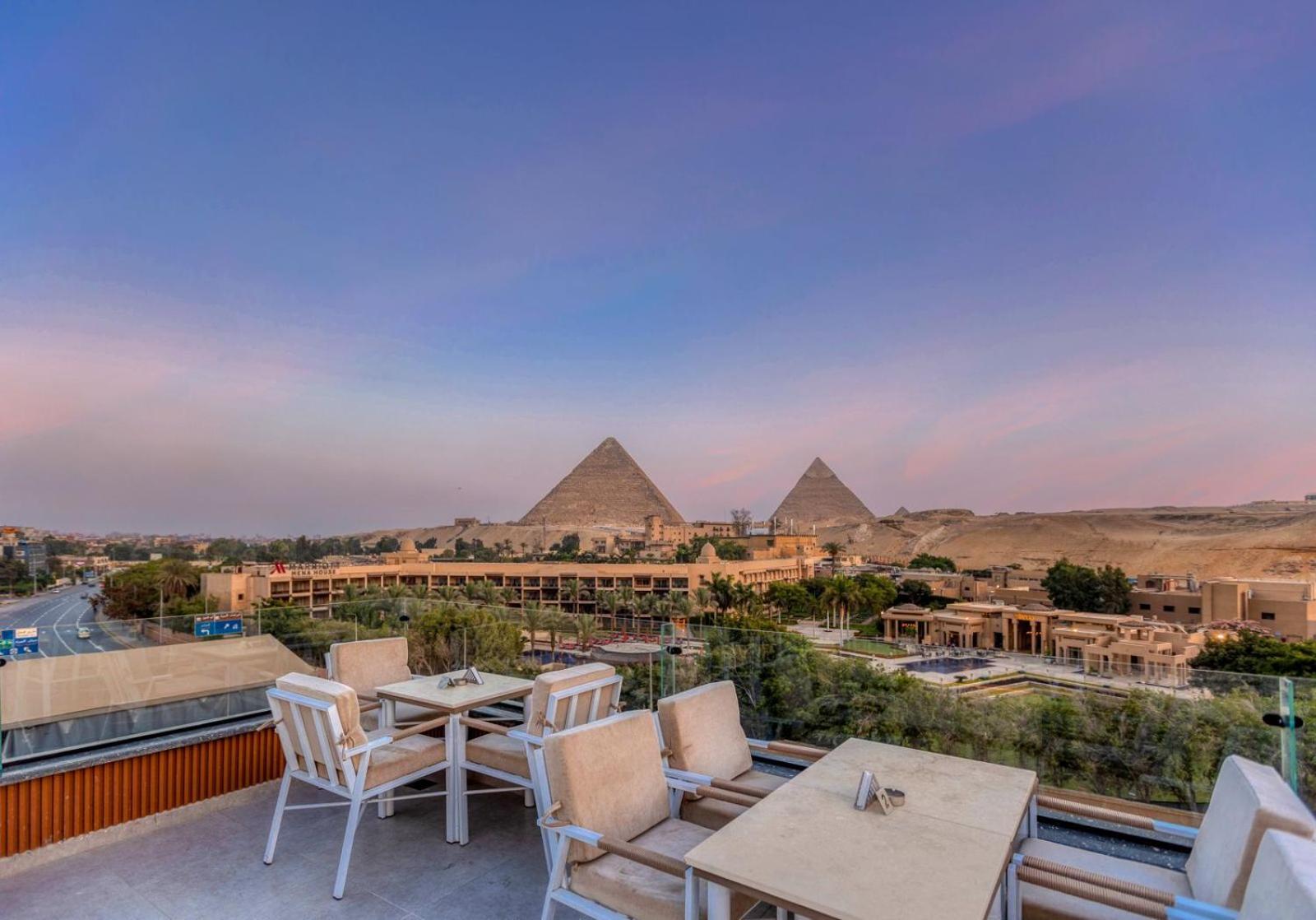 Gaia Pyramids Hotel Kafret el-Gabal Eksteriør bilde