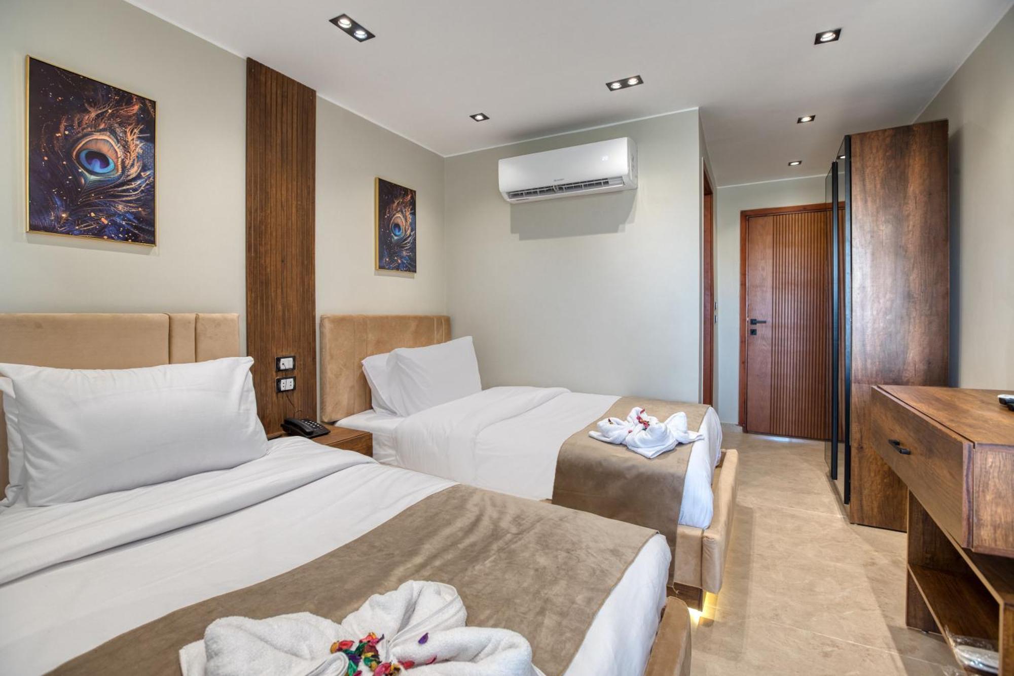 Gaia Pyramids Hotel Kafret el-Gabal Eksteriør bilde